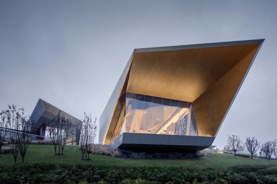 面向五彩池的窗口，，，，，70net永乐高修建设计